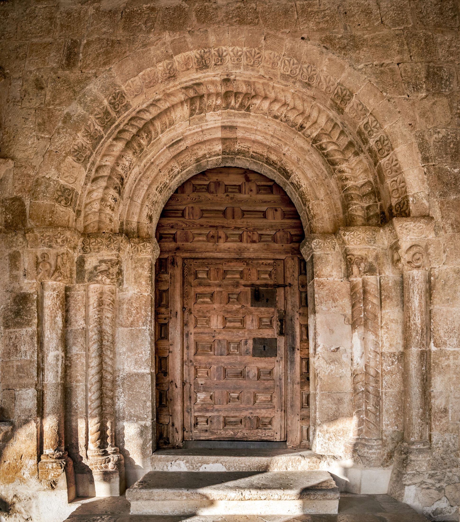 Capiteles rom&aacute;nicos