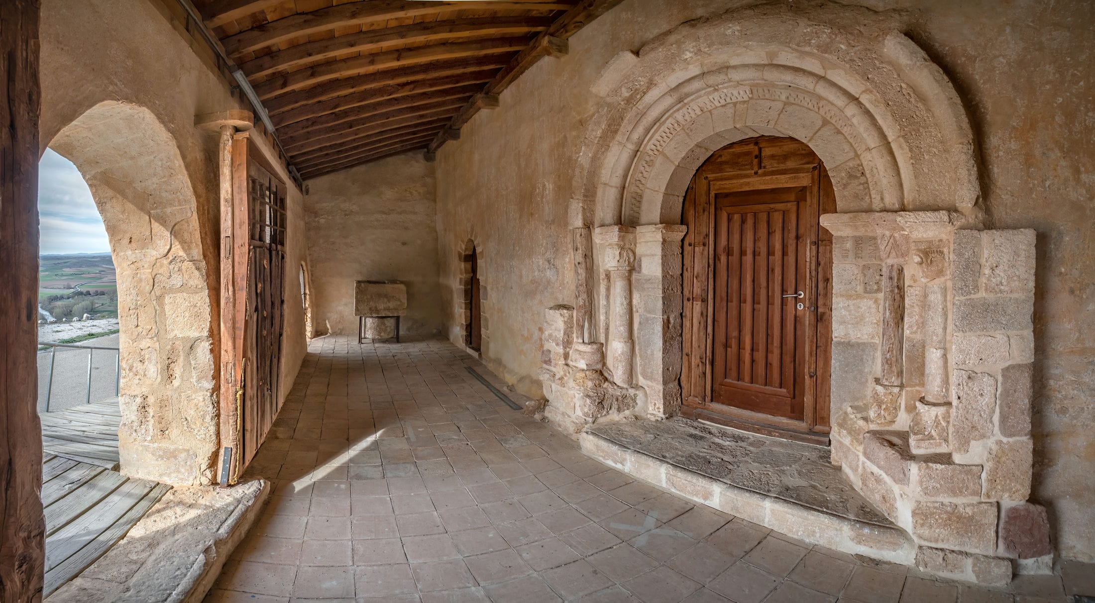 Pórtico de la Ermita de San Miguel