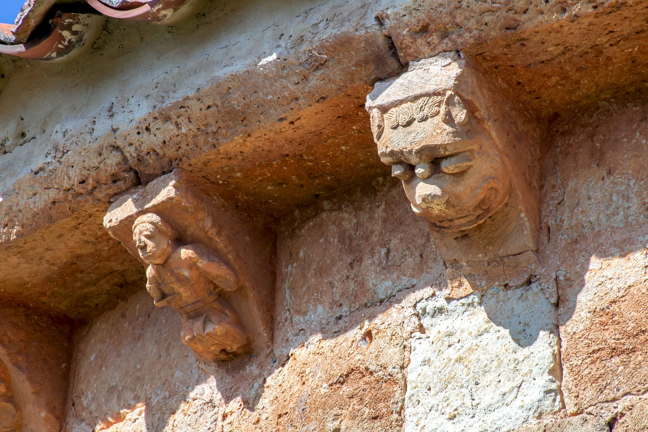 Canecillos de la Natividad de Nuestra Señora