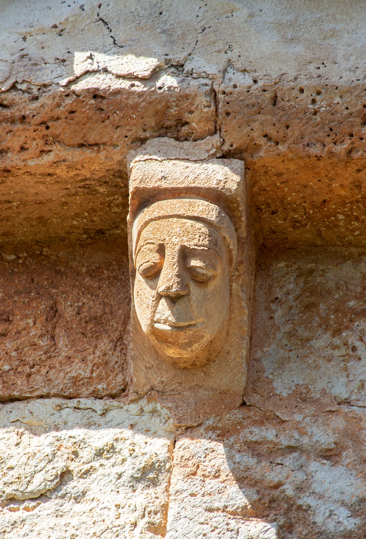 Canecillos de la Natividad de Nuestra Señora