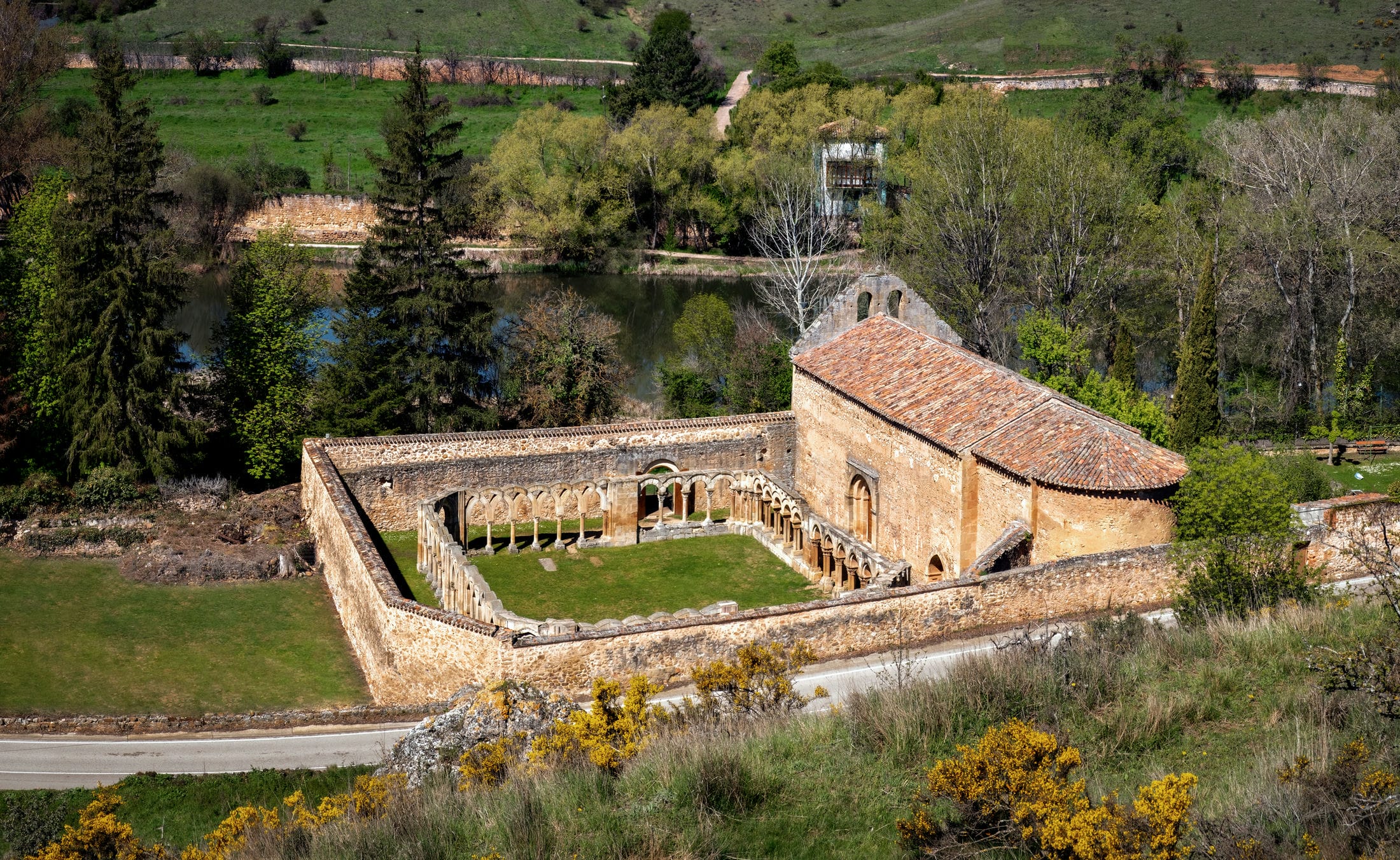 Vista del Monasterio de San Juan de Duero