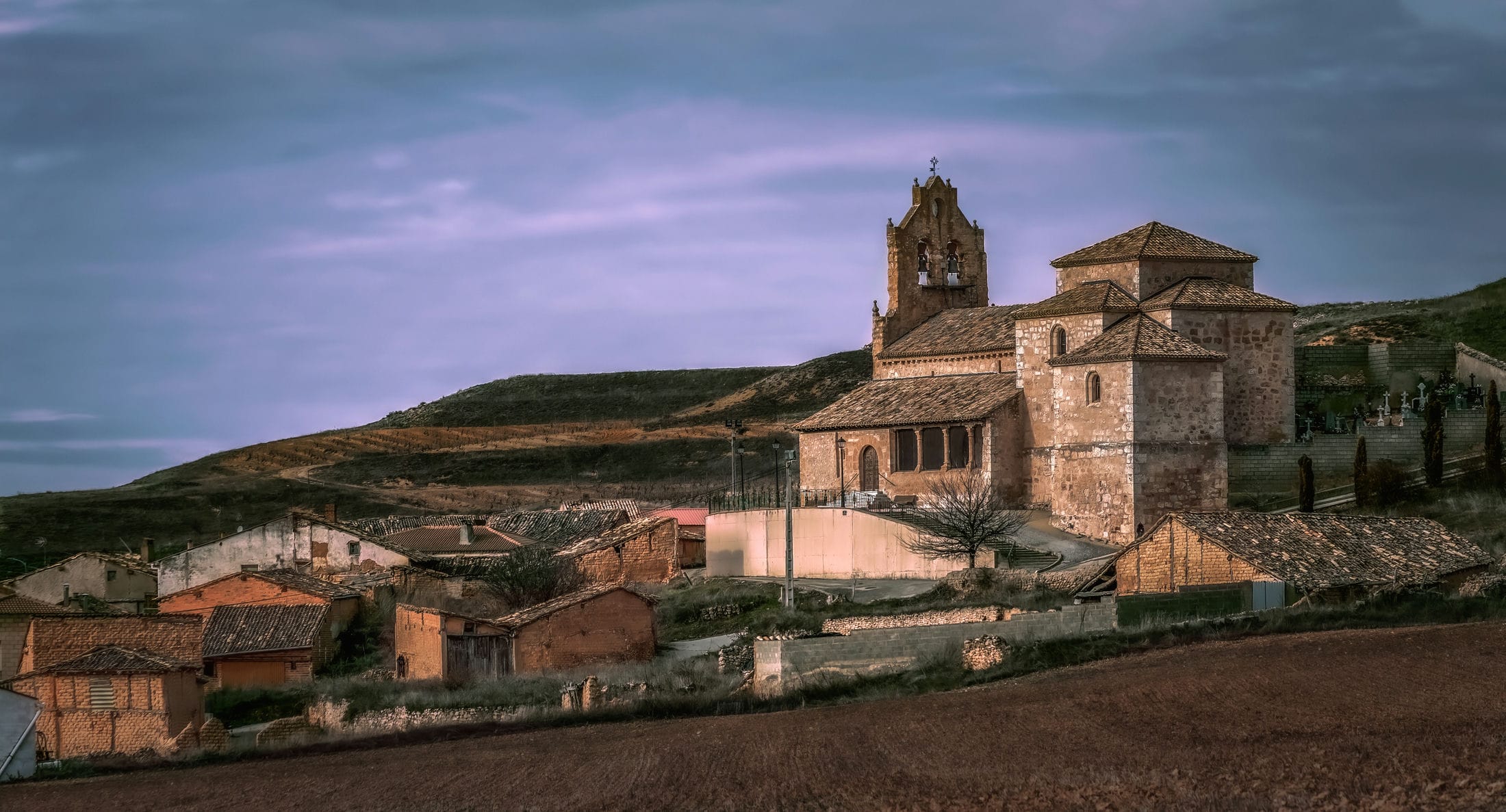 Vista exterior de San Martín de Tours