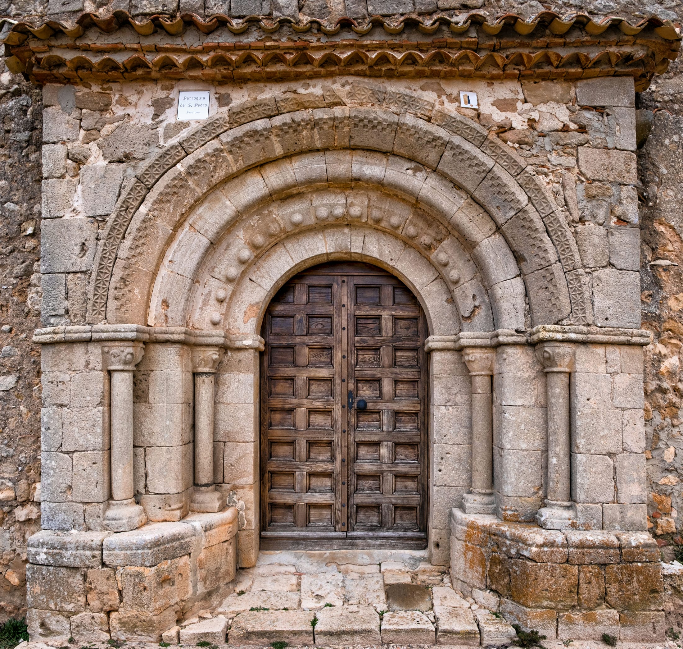 Portada de San Pedro Apóstol