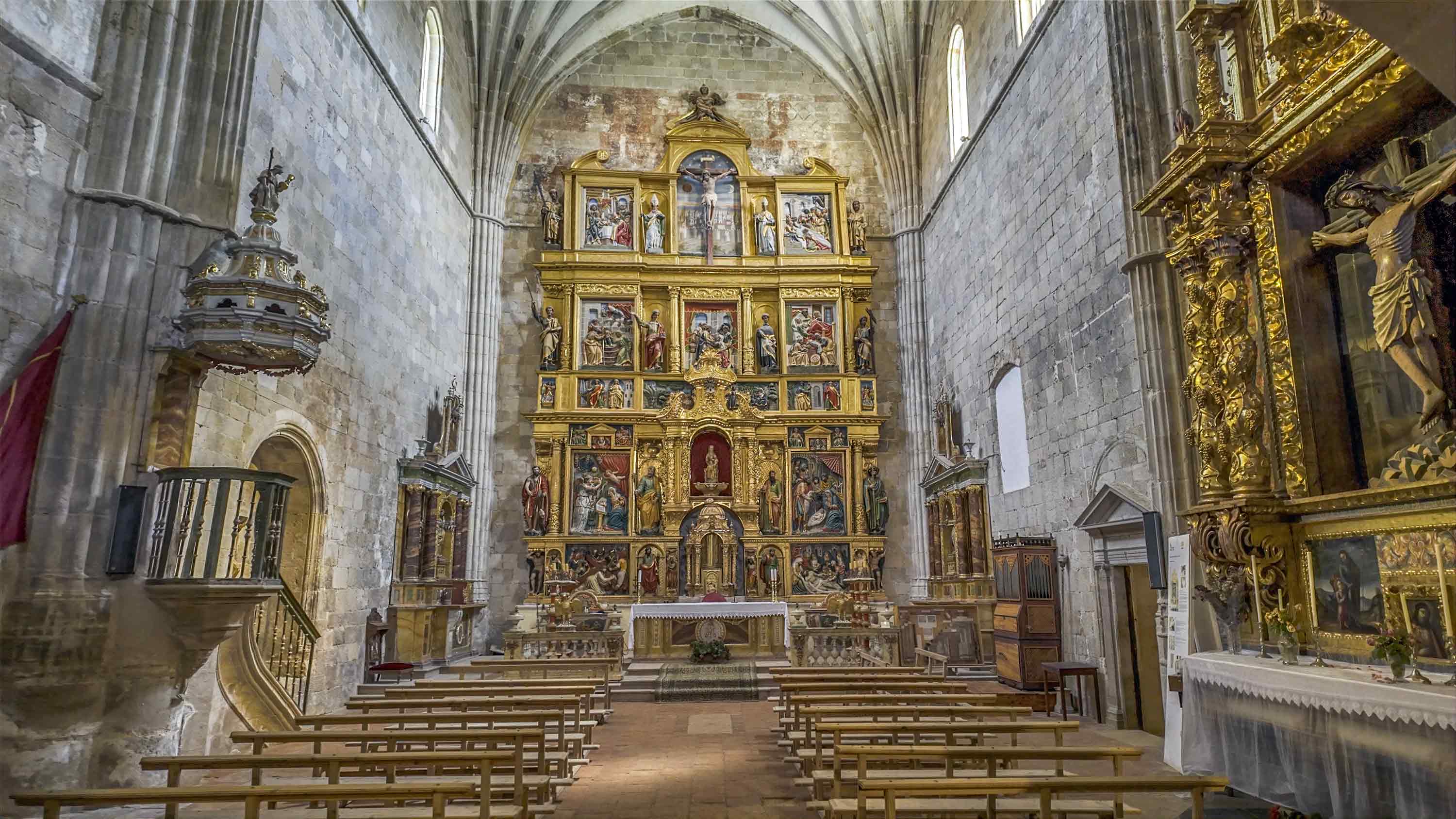 Interior de Santa María del Castillo