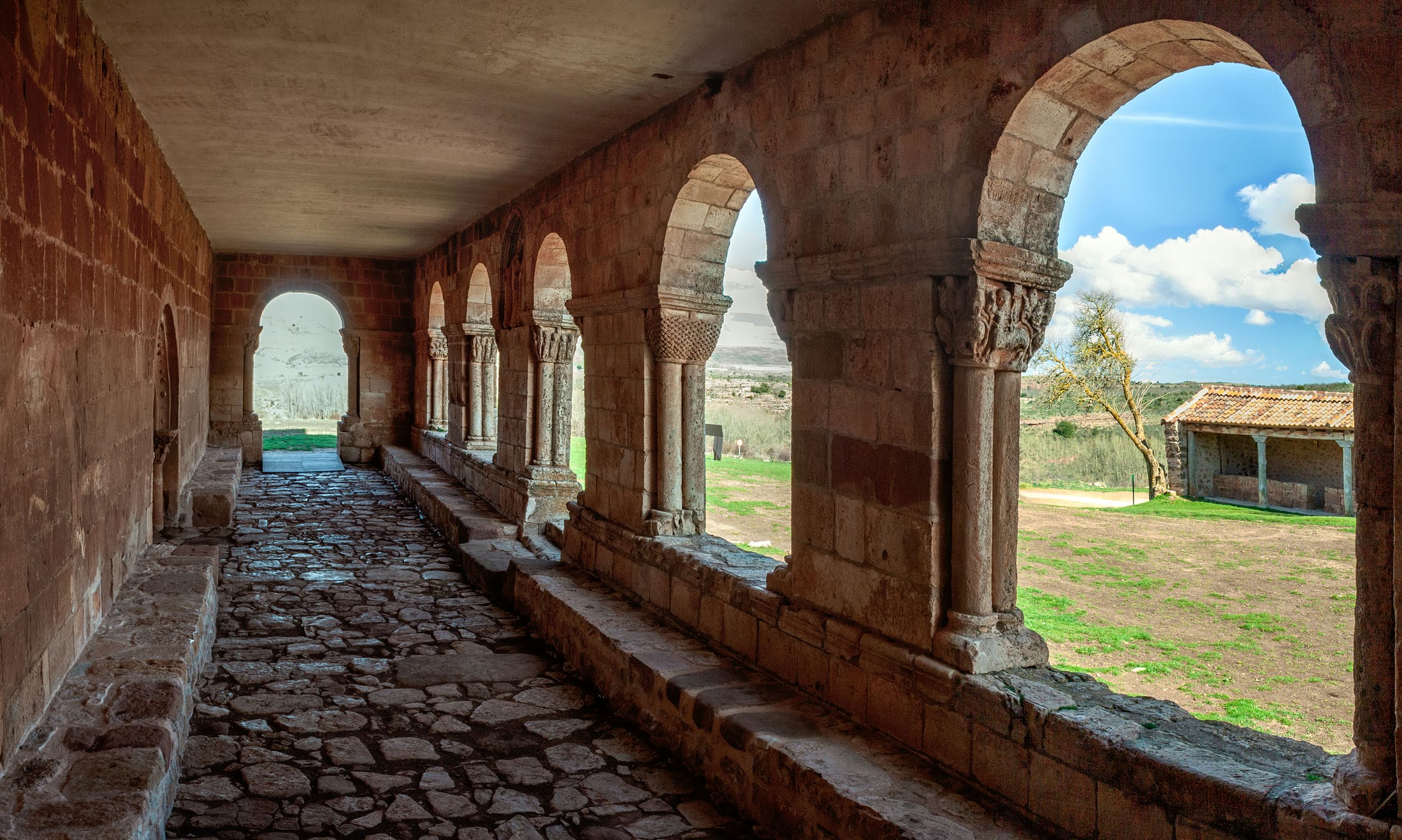 Galería porticada de Santa María