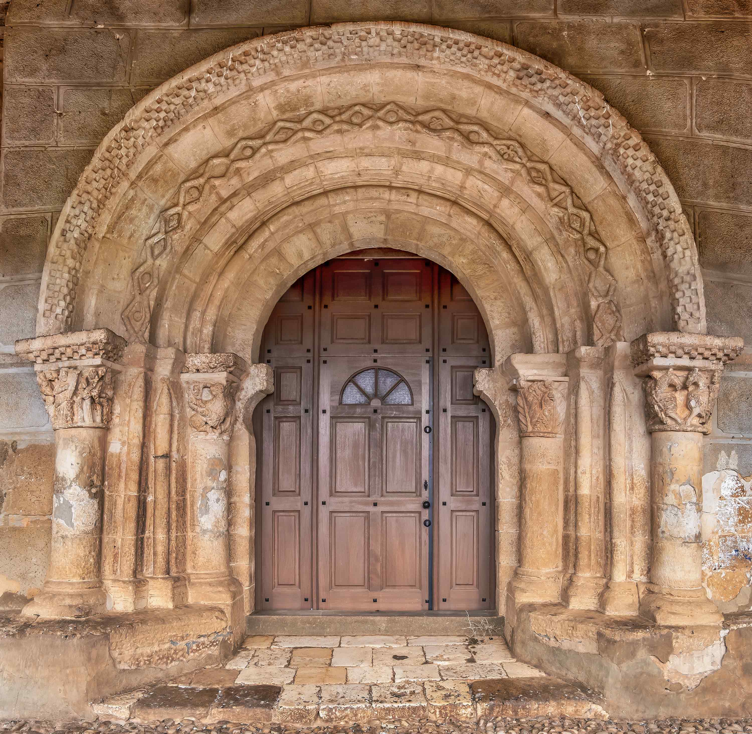 Portada de Santo Domingo de Silos